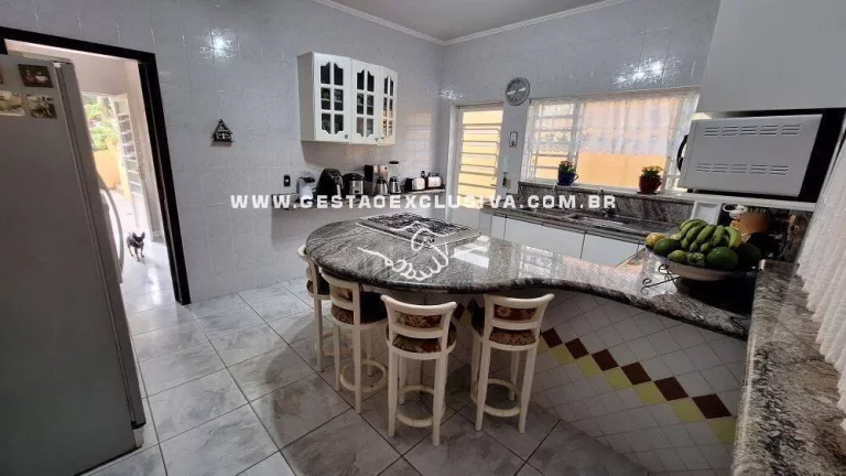 Imagem CASA 5000m² 4 SUÍTES C/ HIDRO PISCINA LAGO LAZER COMPLETO CONDOMÍNIO FECHAD
