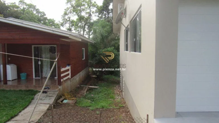 Imagem Casa para Venda em Concórdia, Industriários, 3 dormitórios, 2 banheiros