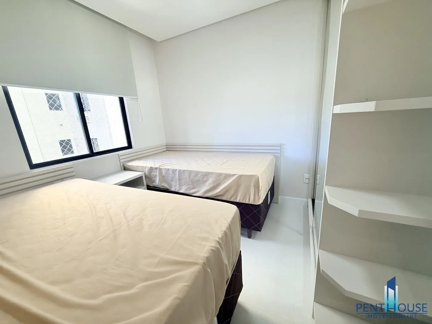 Imagem Apartamento Quadra Mar para Venda em Balneário Camboriú, CENTRO, 2 dormitórios, 1 suíte, 2 banheiros, 1 vaga