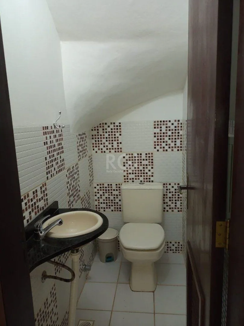 Imagem Casa para Venda - 131.92m², 2 dormitórios, sendo 2 suites, Guarujá