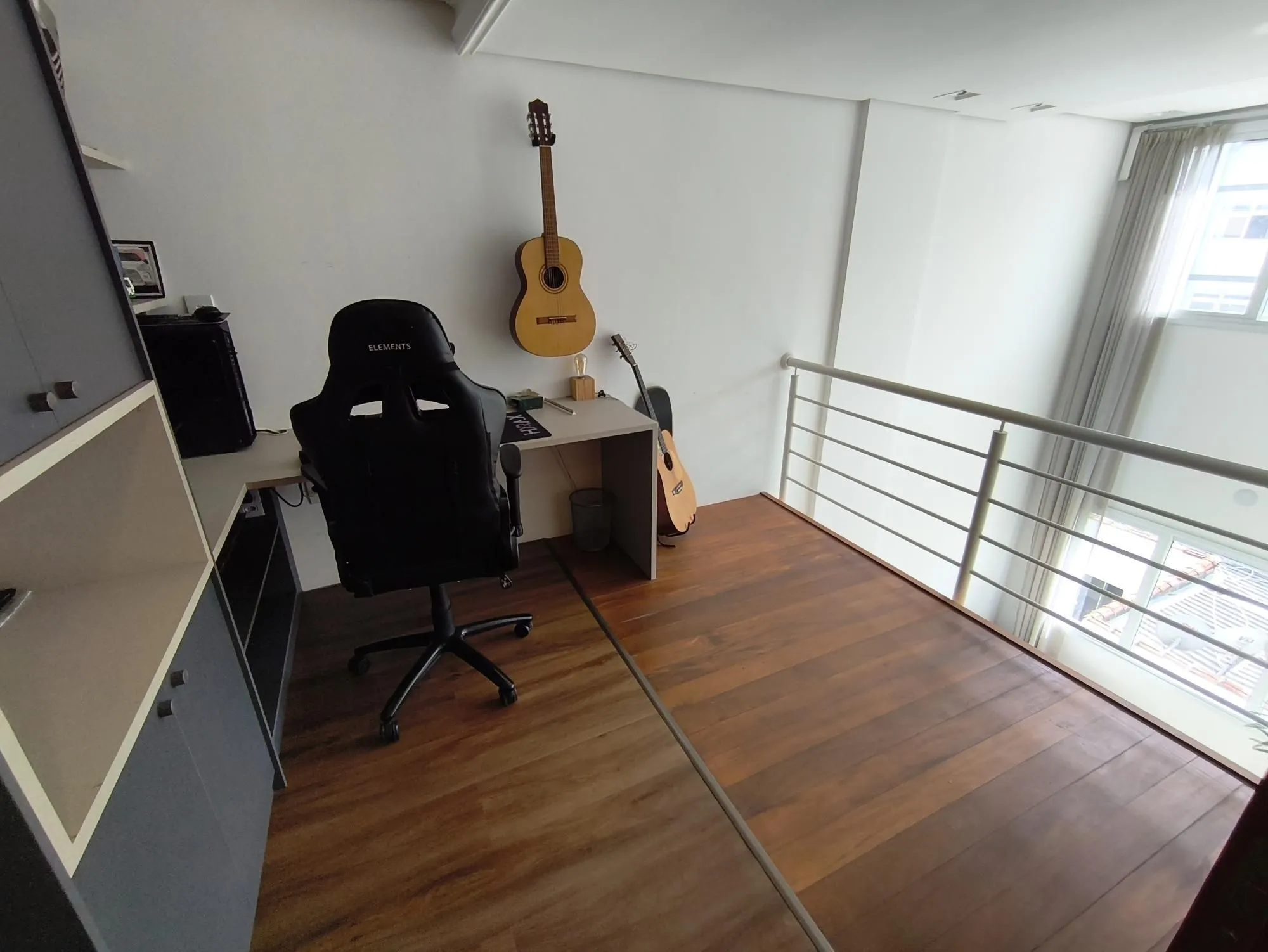 Imagem APARTAMENTO 2 DORMITÓRIOS COM 1 VAGA NO MENINO DEUS