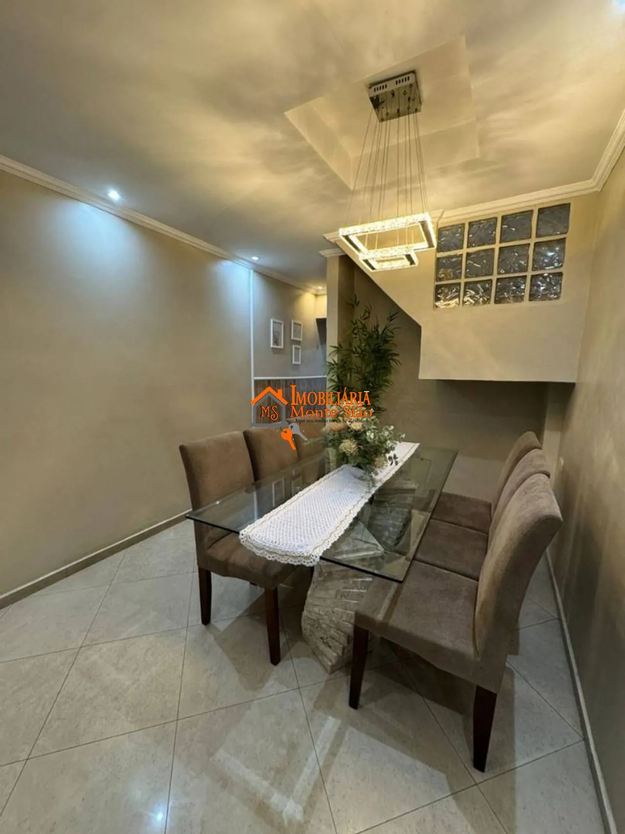 Imagem Sobrado com 3 dormitórios à venda, 147 m² por R$ 675.000,00 - Jardim Paraventi - Guarulhos/SP