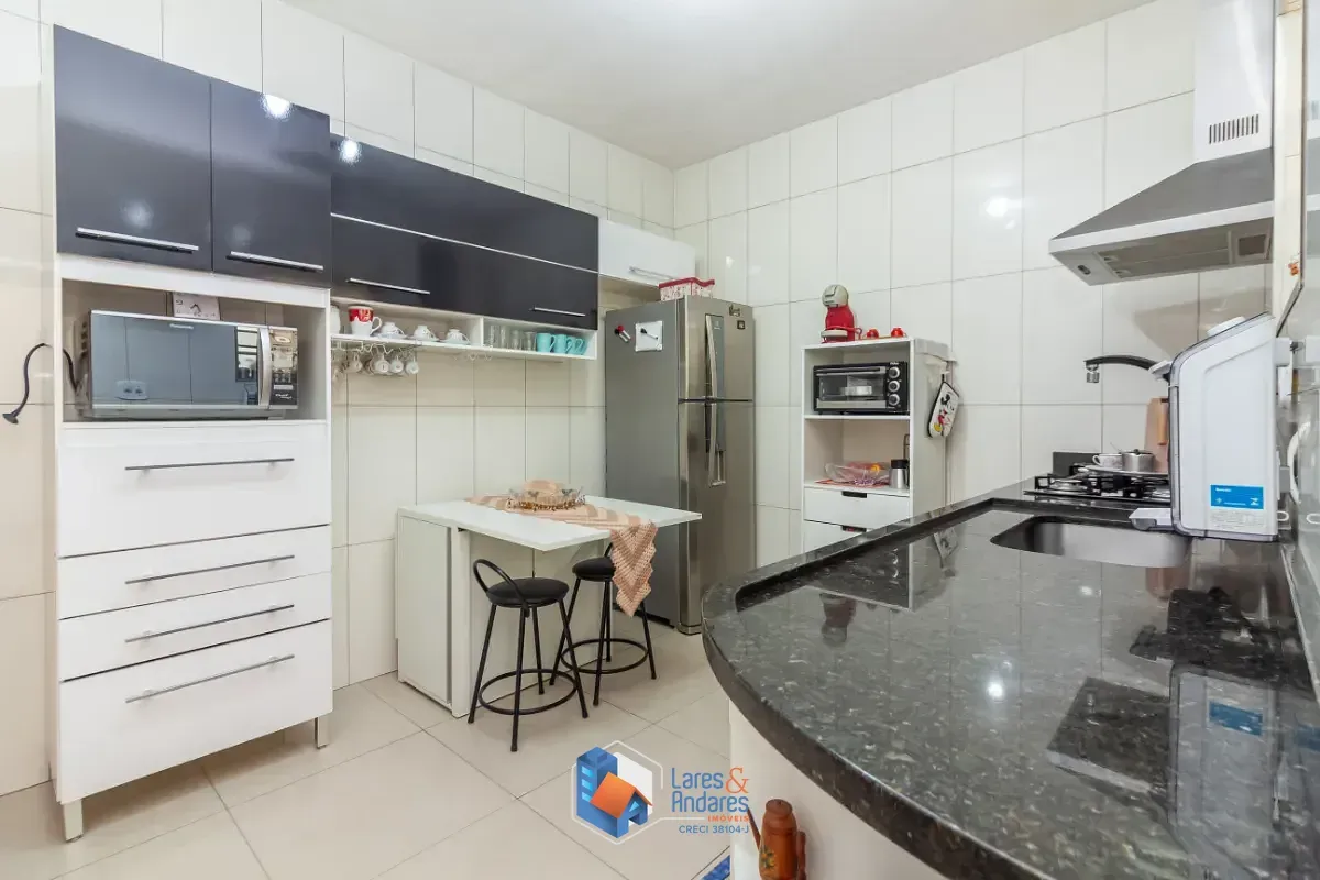 Imagem Casa para venda em Chácara Inglesa com 3 quartos, sendo 1 suíte, 187m²