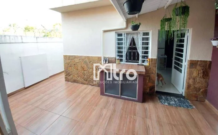 Imagem Casa com 5 dormitórios à venda, 266 m² por R$ 600.000,00 - Santa Rita - Guaratinguetá/SP