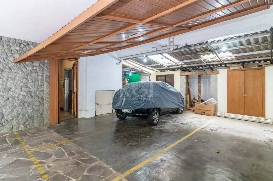 Imagem Apartamento 100m² no bairro Farroupilha - semi mobiliado, 3 dormitórios, 1 suíte e 1 vaga