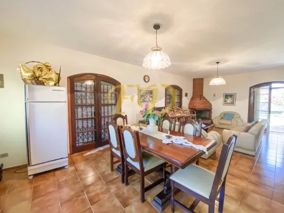 Imagem Casa de Campo em Condomínio Fechado Atibaia