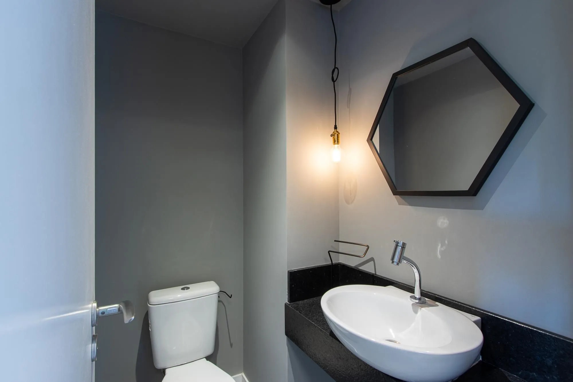 Imagem Apartamento 01 dormitório (suíte) no Bairro Petrópolis, 49m², 01 vaga e ótima localização!!!