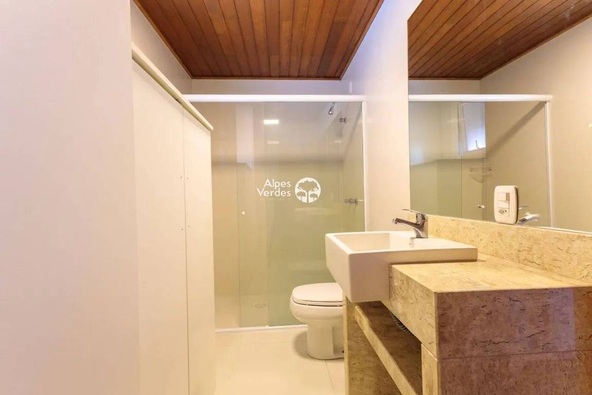 Imagem Vende-se Apartamento, no Centro de Canela-RS, com 3 quartos.