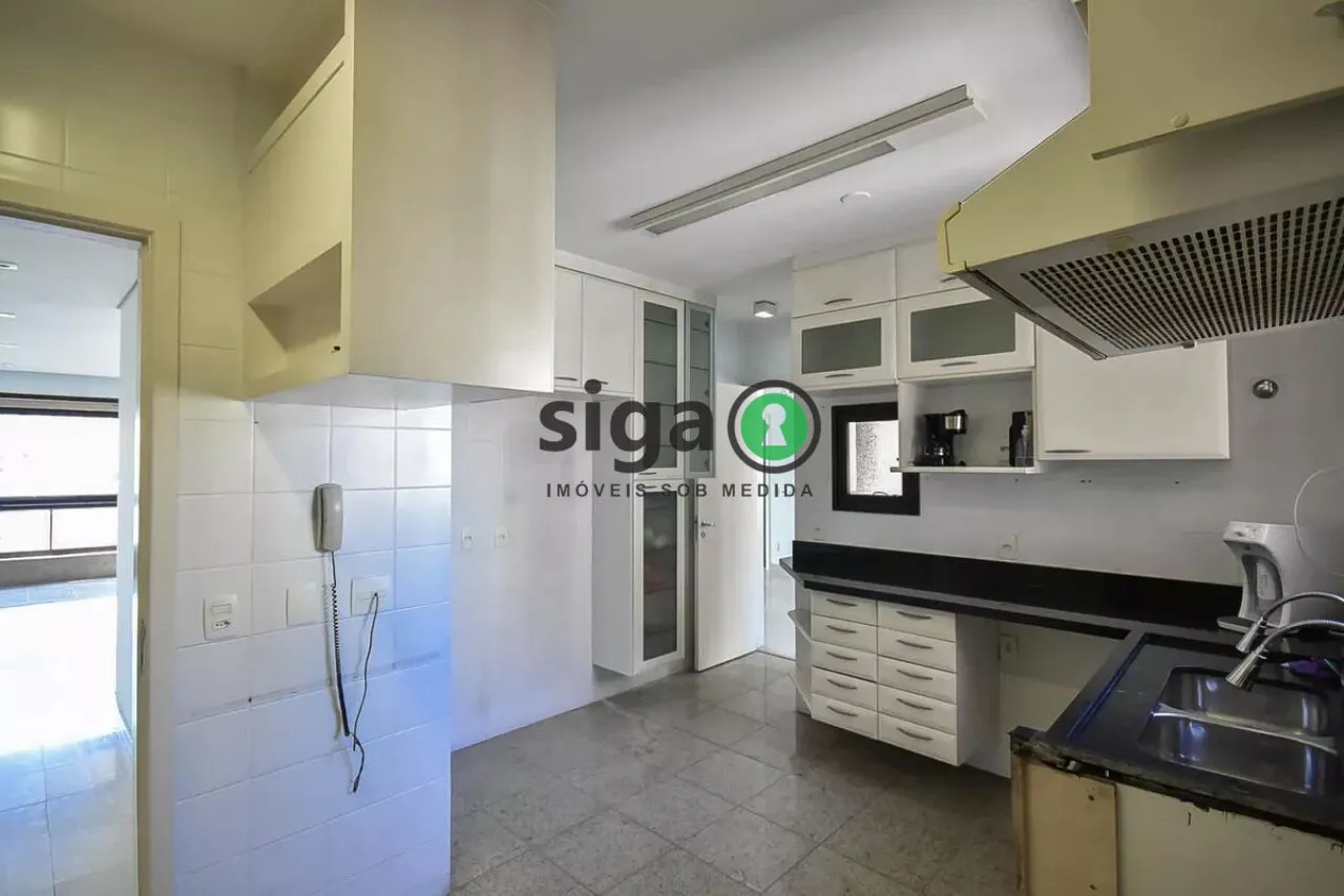 Imagem Apartamento 4 dormitórios + 4 vagas fixas