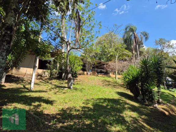 Imagem Sítio com 3 quartos, 13000m2, à venda