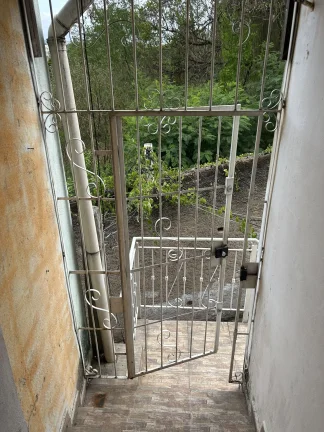 Imagem Sobrado com 1 quarto para alugar no Mutuá