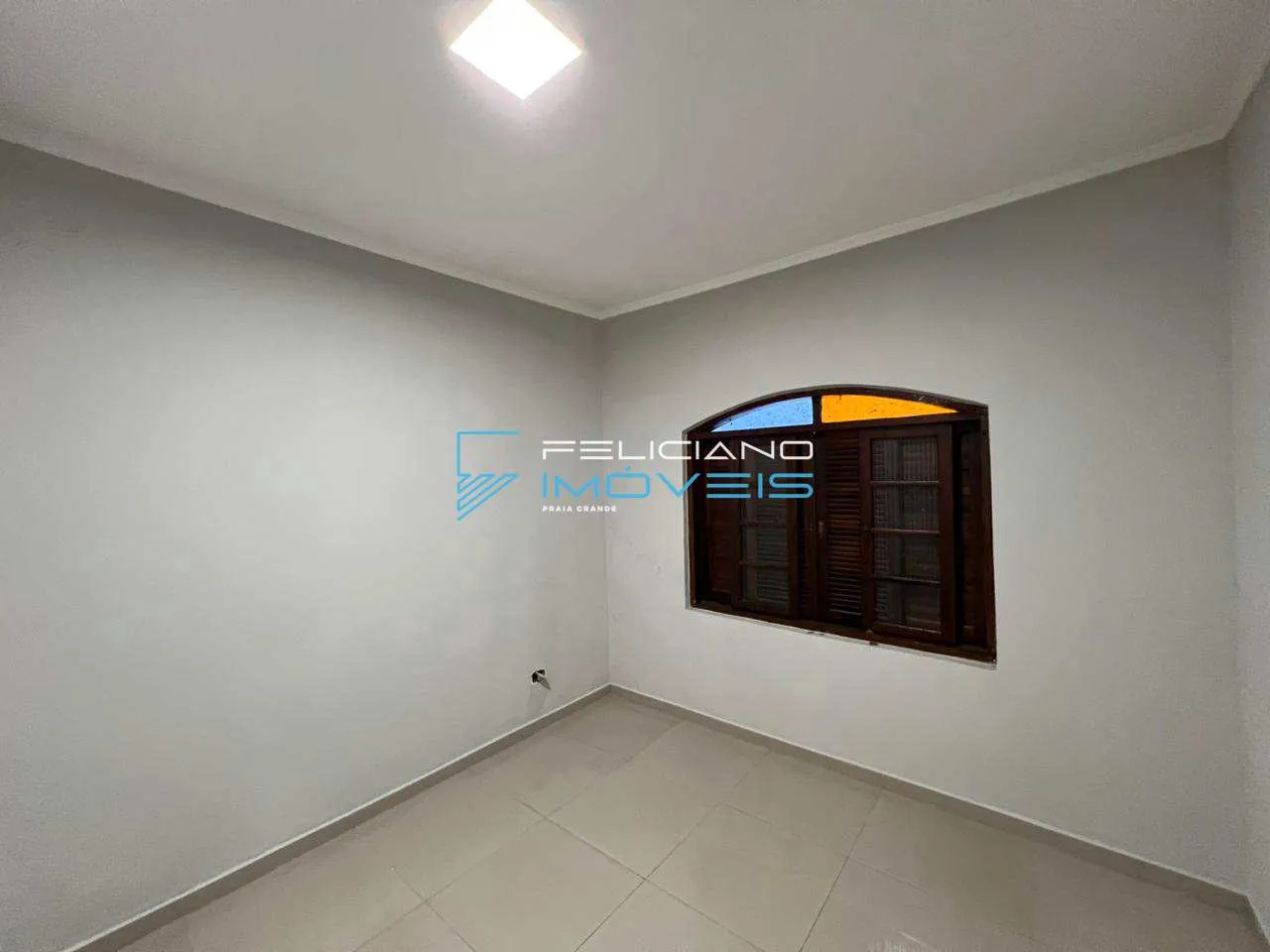 Imagem Casa com 2 quartos, Tupi, Praia Grande - R$ 680 mil, Cod: 7010