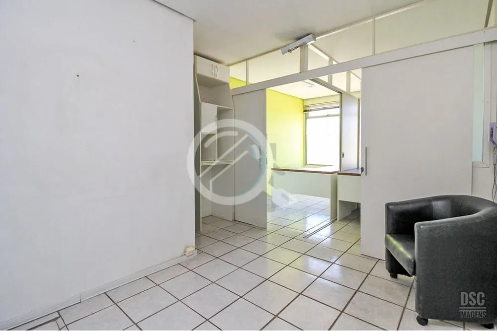Imagem Se você busca um espaço funcional e bem estruturado para o seu negócio, esta é a escolha ideal p...
