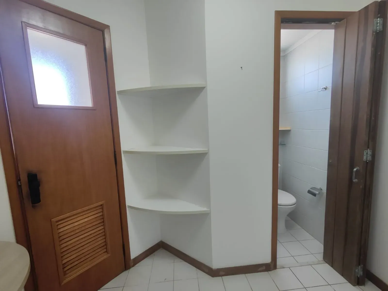 Foto do imóvel: Apartamento com 3 Quartos para Alugar, 84 m² em Avenida Professor Manoel Ribeiro, nº 1361. Stiep, Salvador - BA