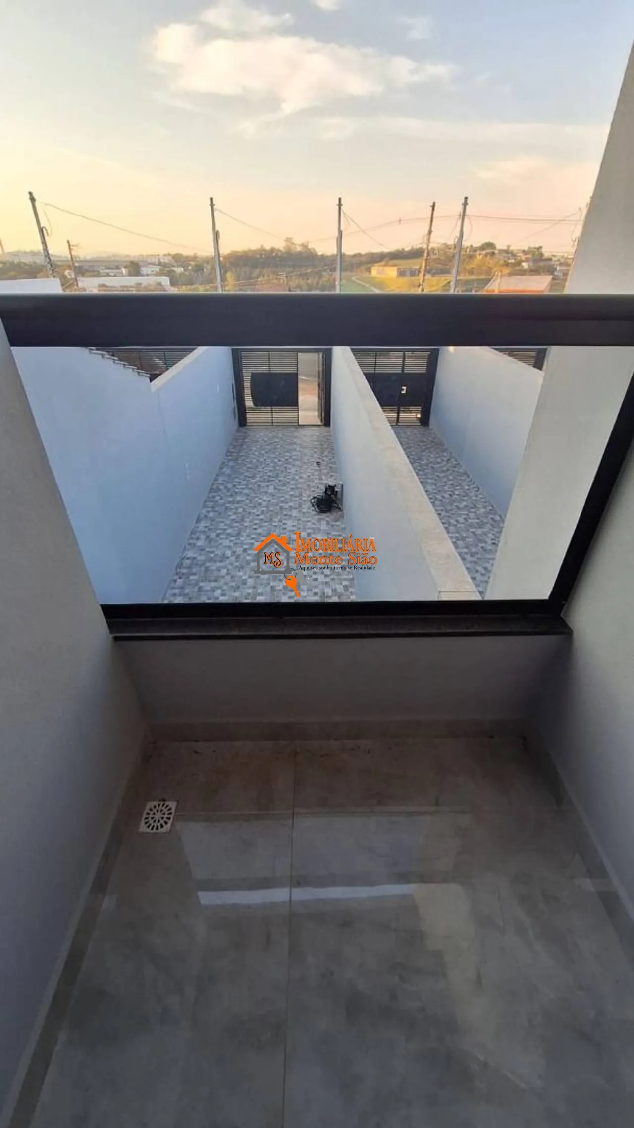 Imagem Sobrado com 2 dormitórios à venda, 92 m² por R$ 450.000,00 - Jardim Rio Negro - Itaquaquecetuba/SP