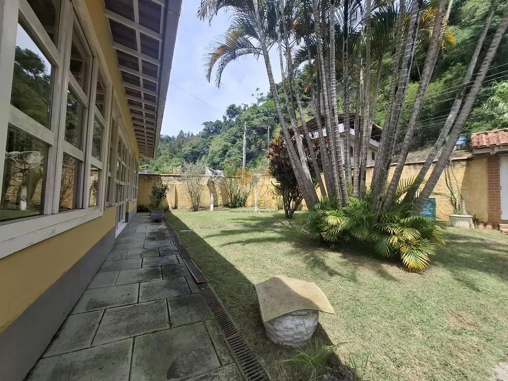 Imagem Casa para Venda em Teresópolis / RJ no bairro Três Córregos