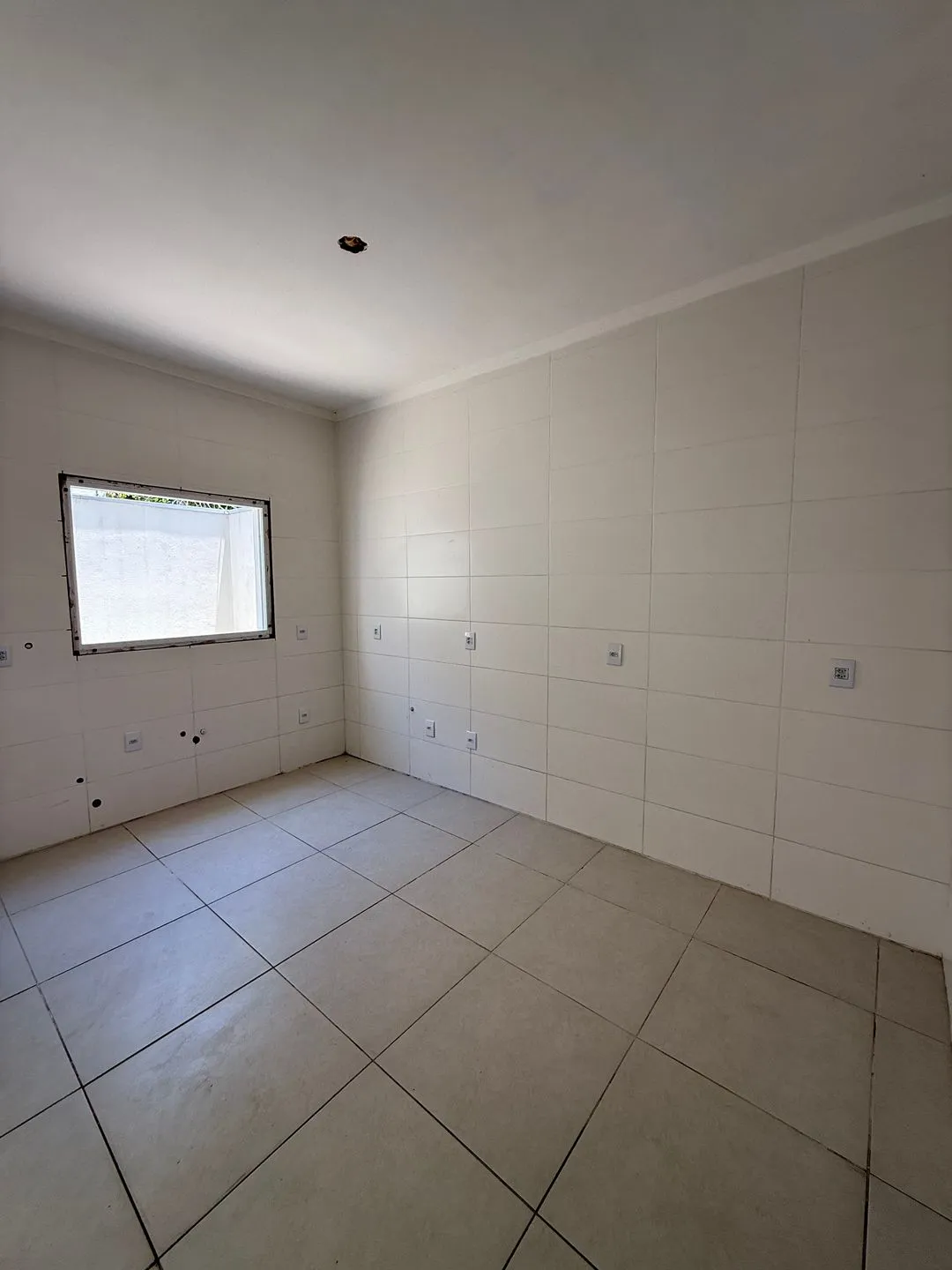 Imagem Casa à venda em Porto Alegre, Camaquã, com 3 quartos, 230m2