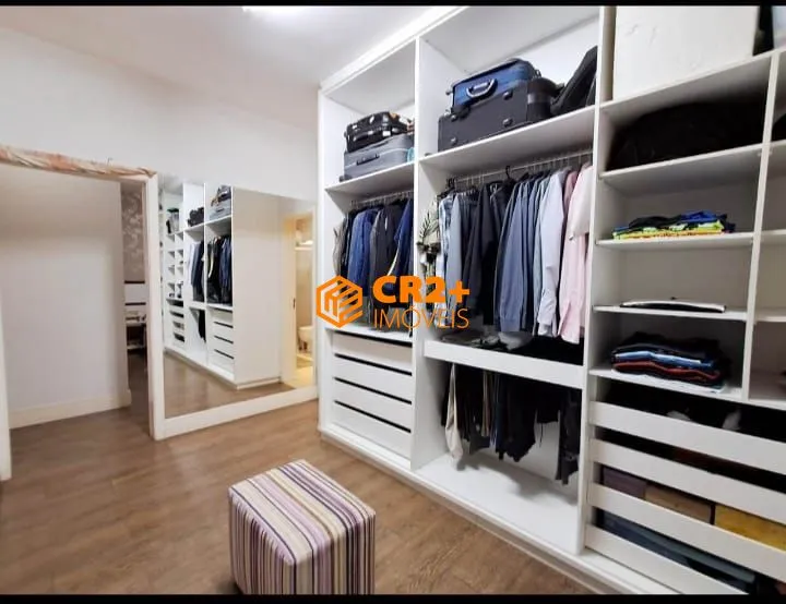 Imagem Vendo casa alto padrão 03 quartos 01 suíte 04 vagas de garagem em Taubaté/ São P