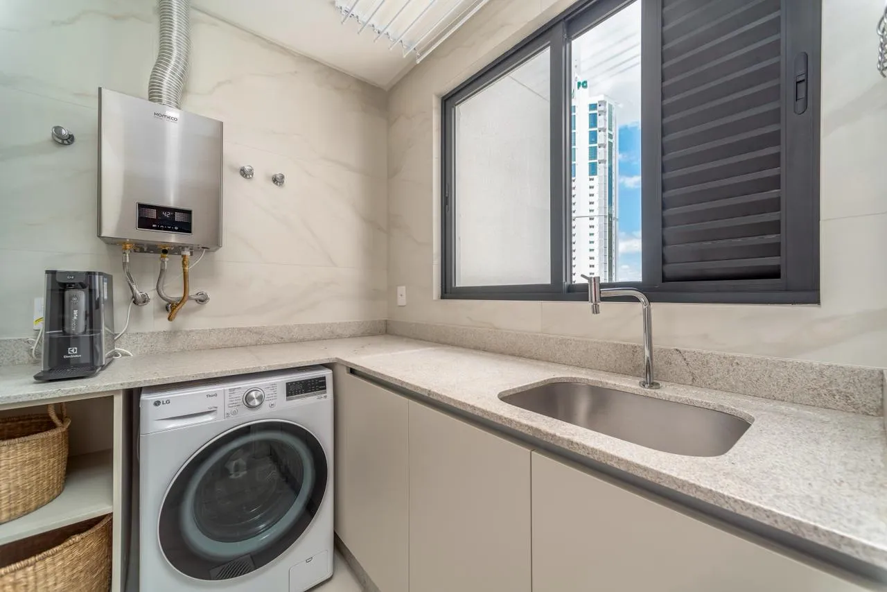 Imagem Apartamento com vista para o mar à venda com 193m2 por R$ 6.500.000,00