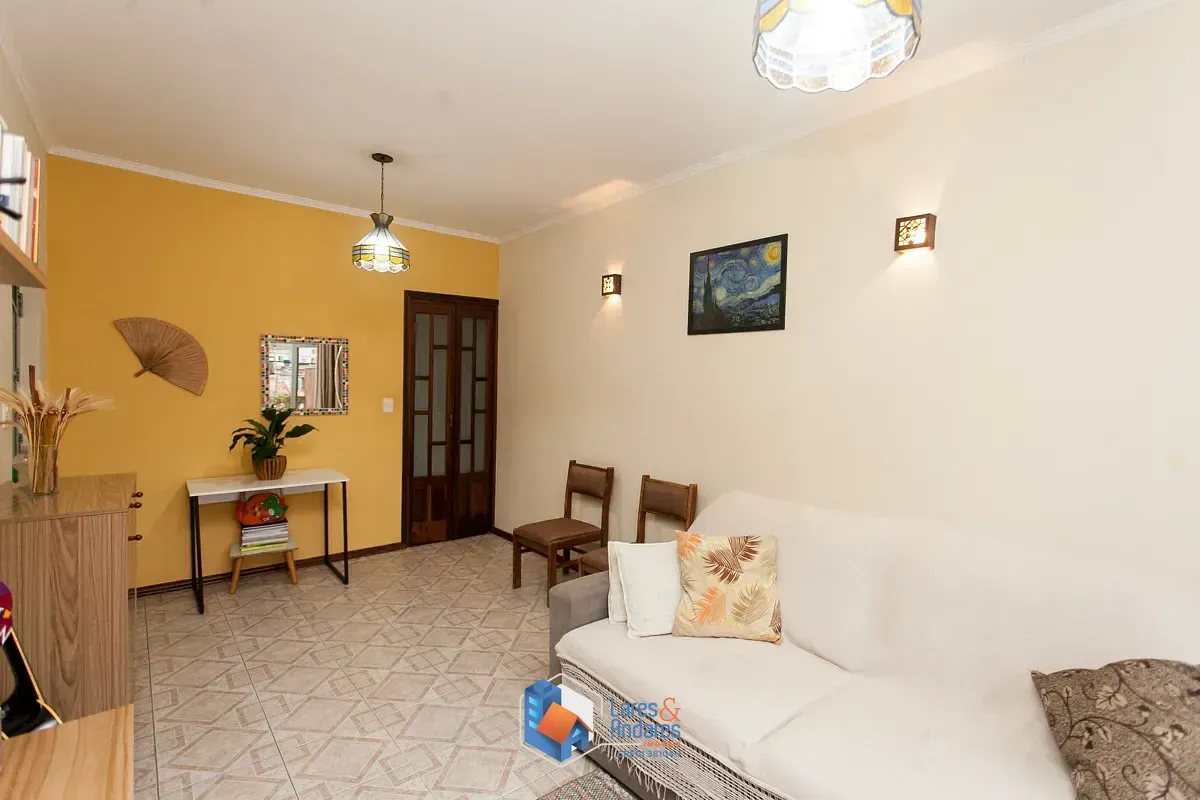 Imagem Sobrado para venda em São Domingos com 3 quartos, sendo 1 suíte, 164m²