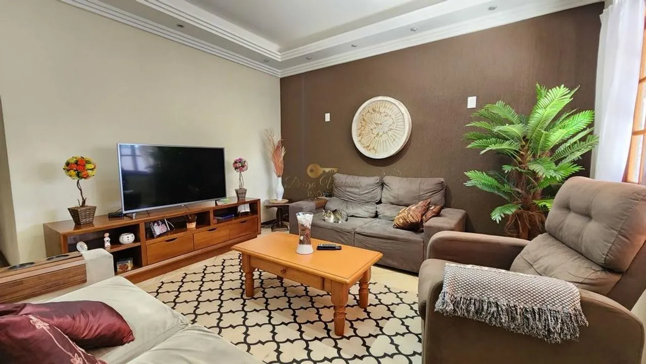 Imagem Casa para Venda em Teresópolis / RJ no bairro Fazendinha