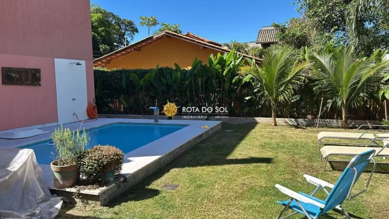 Imagem Casa com piscina à venda Praia Mariscal Bombinhas SC