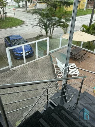 Imagem (Permuta ou financiamento) Sobrado mobiliado, 03 quartos c/suíte, em Caioba/Matinhos PR