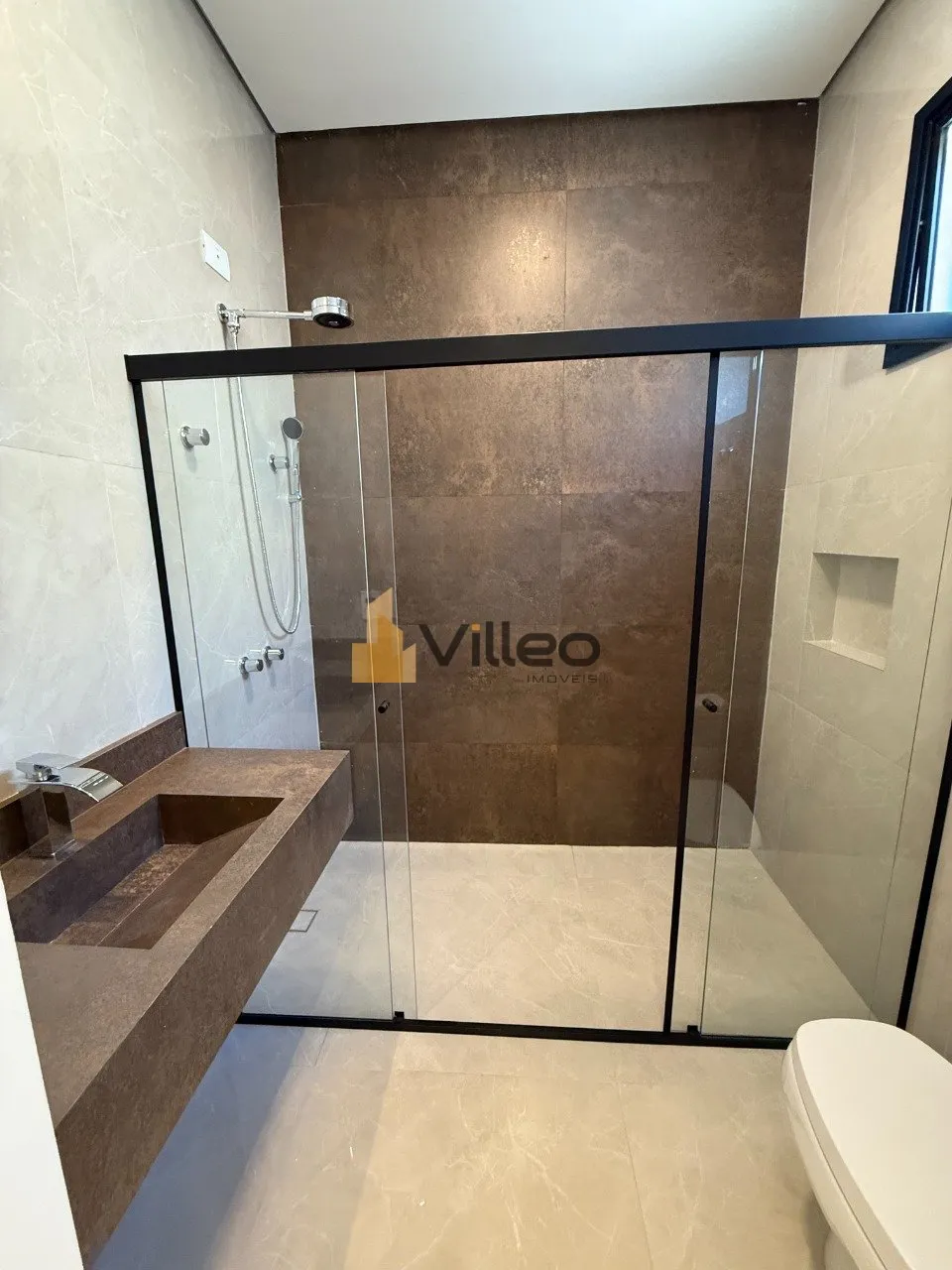 Imagem Descubra o privilégio de viver com elegância, conforto e segurança em uma das mais renomadas loca...