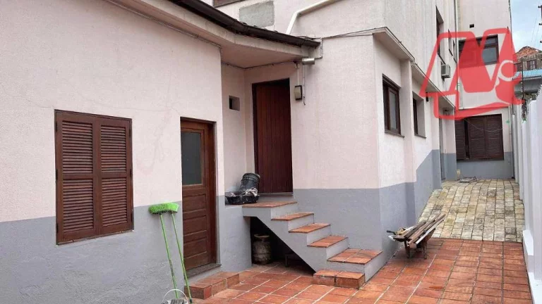 Imagem Mansão vertical no Petrópolis, 4 quartos, piscina, churrasqueira.