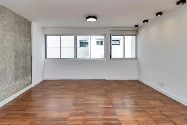 Imagem Apartamento à venda em São Paulo-SP, 2 quartos, 2 suítes, 1 sala, 3 banheiros, 2 vagas, 100m² no Cerqueira César.
