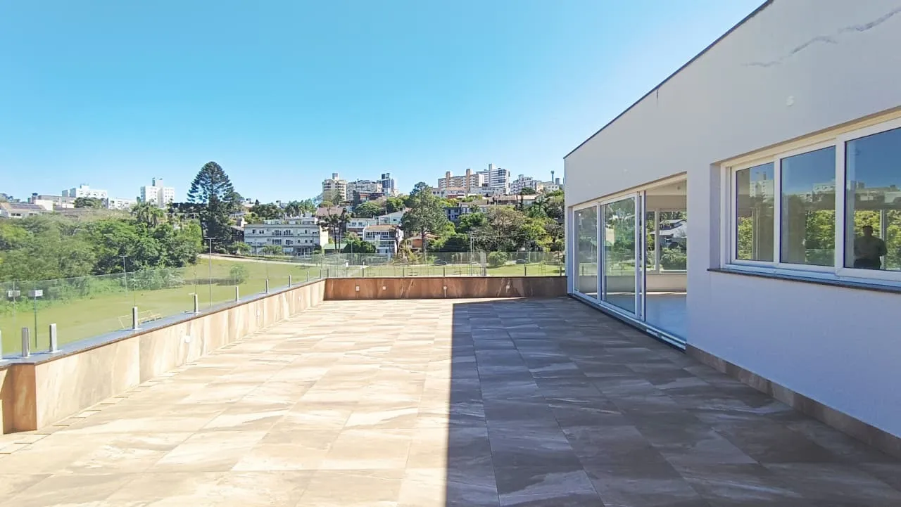 Imagem Cobertura Alto Padrão à Venda em Três Figueiras - Nunca Habitada!

434,41 m² privativos | 3 Suí...