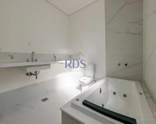 Imagem Casa de alto padrão em condomínio Fechado