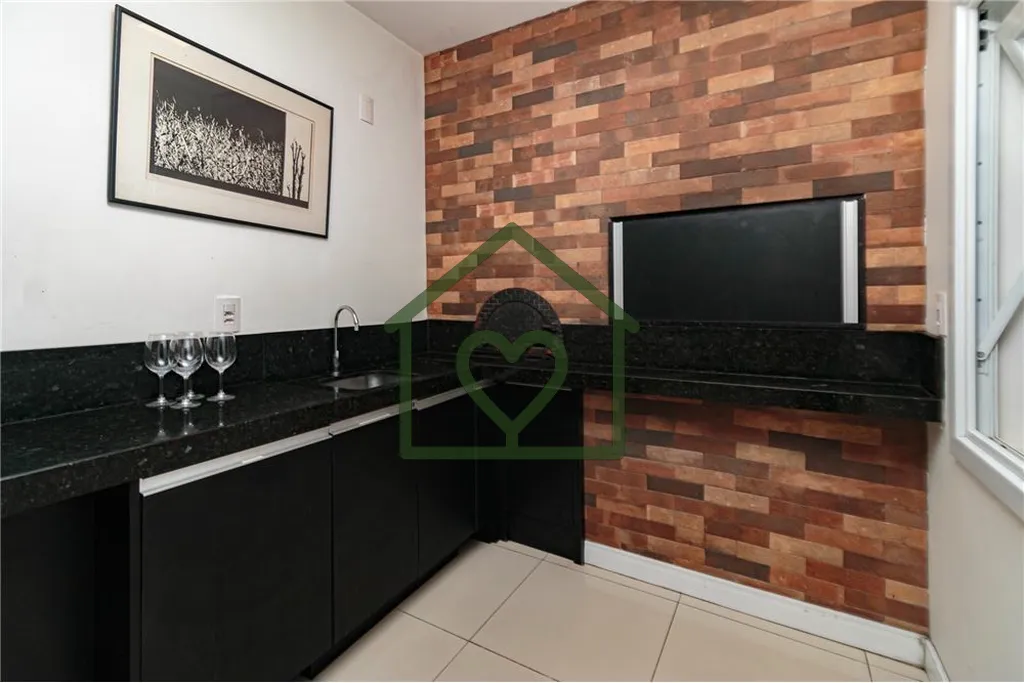 Imagem Amplo apartamento de 120m2, de frente, com 3 dormitÃ³rios, sendo 1 suÃ­te, vaga de garagem e dependÃ...