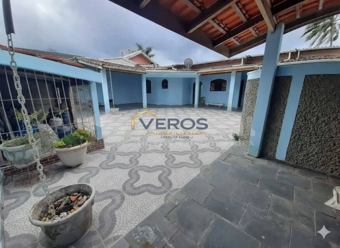 Foto do imóvel Casa à venda no Indaiá - 150m da praia | 3 dormitórios
