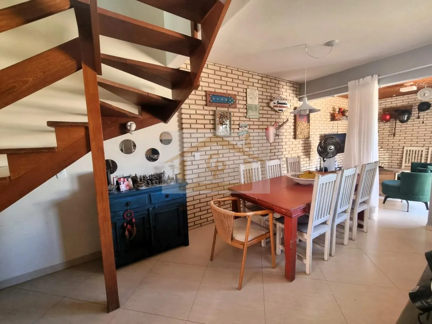 Imagem Casa com 3 Quartos, Quintal e 3 Vagas