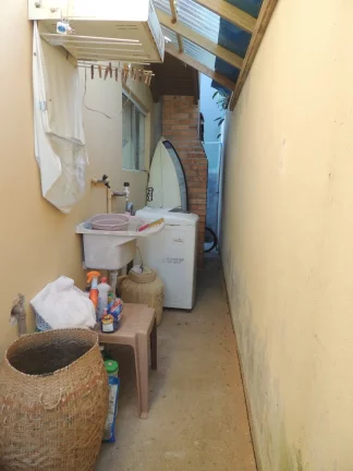 Imagem Linda Casa de 2 Quartos na Praia do Rosa, Imbituba-SC - Excelente Oportunidade!