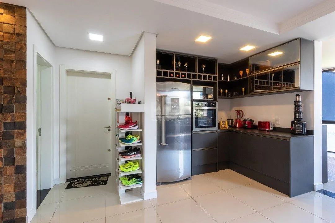 Imagem Casa para Venda - 420m², 3 dormitórios, sendo 3 suites, 8 vagas - Ipanema
