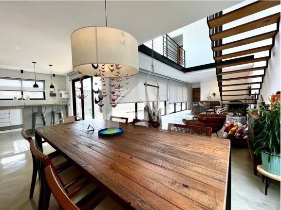 Imagem Casa de Condomínio em Alphaville - Santana de Parnaíba