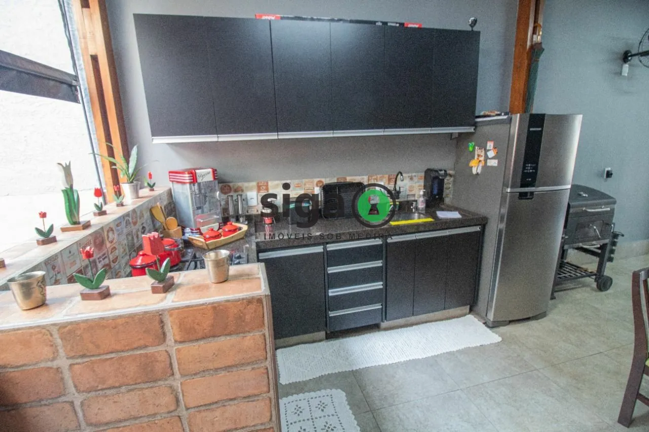 Imagem Casa Sobrado com 3 suítes, 225m² - 2 vaga garagem, Santo Amato - São Paulo/SP