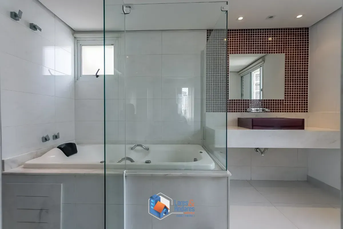 Imagem Cobertura para venda em Vila Mariana com 2 quartos, sendo 1 suíte, 138m²