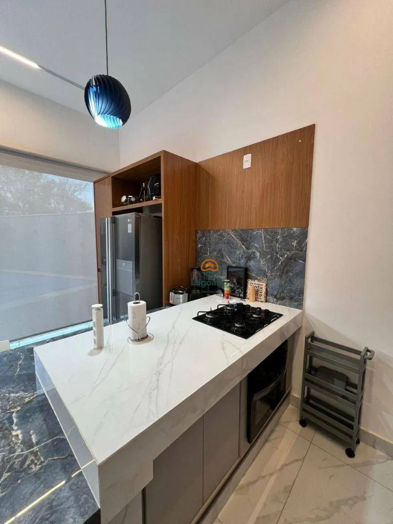 Imagem Casa com 3 dormitórios à venda, 640 m² por R$ 1.300.000 - Condomínio Estância das Petúnias - Lagoa Santa/MG