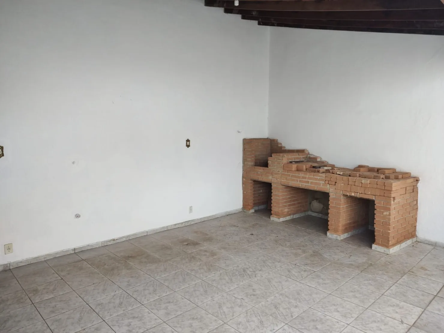 Imagem Casa à venda 2 Quartos, 1 Suite, 2 Vagas, Crispim, Pindamonhangaba - SP