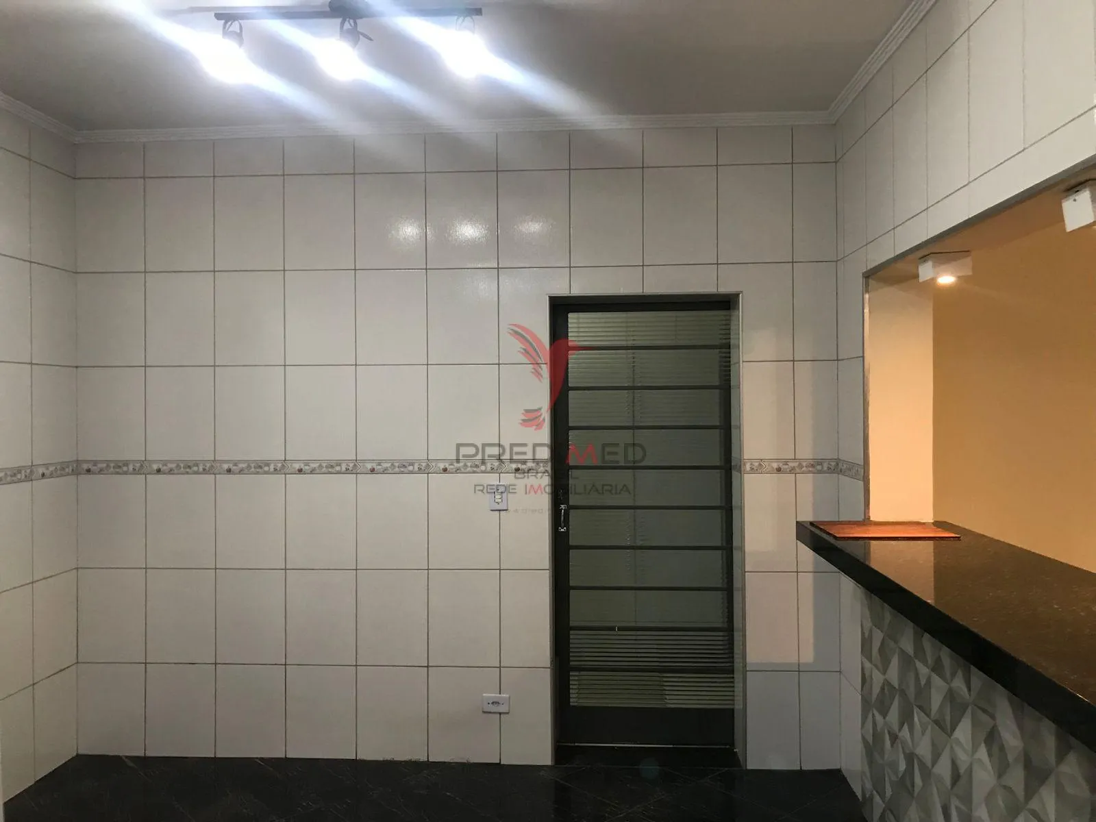 Imagem Imóvel em Americana, com casa e salão comercial