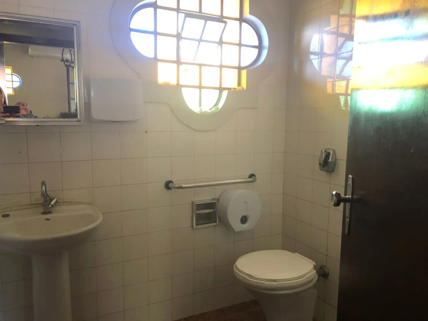 Imagem Comercial à venda 4 Quartos, 2 Suites, 8 Vagas, 786M², Jardim Boa Vista, Pindamonhangaba - SP