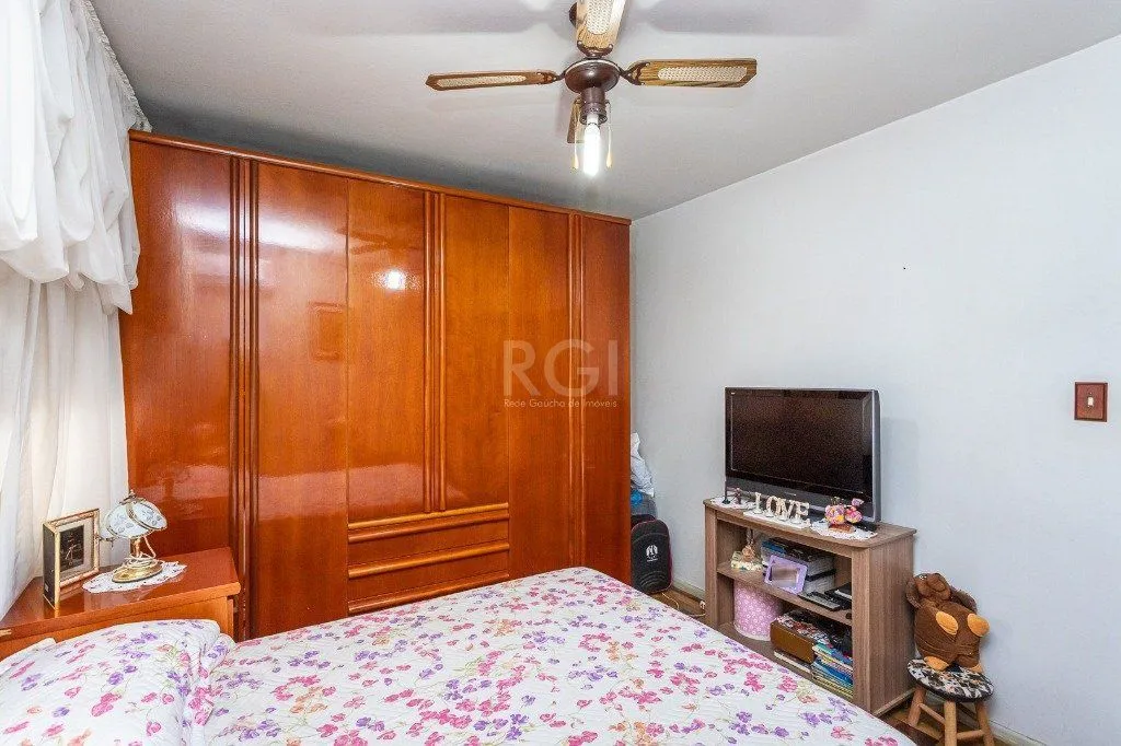 Imagem Casa Condominio para Venda - 325m², 3 dormitórios, 3 vagas - Teresópolis