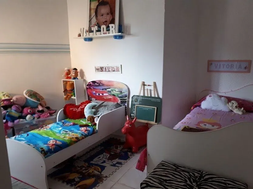 Imagem Casa com 4 dormitórios no bairro Vila Nova
