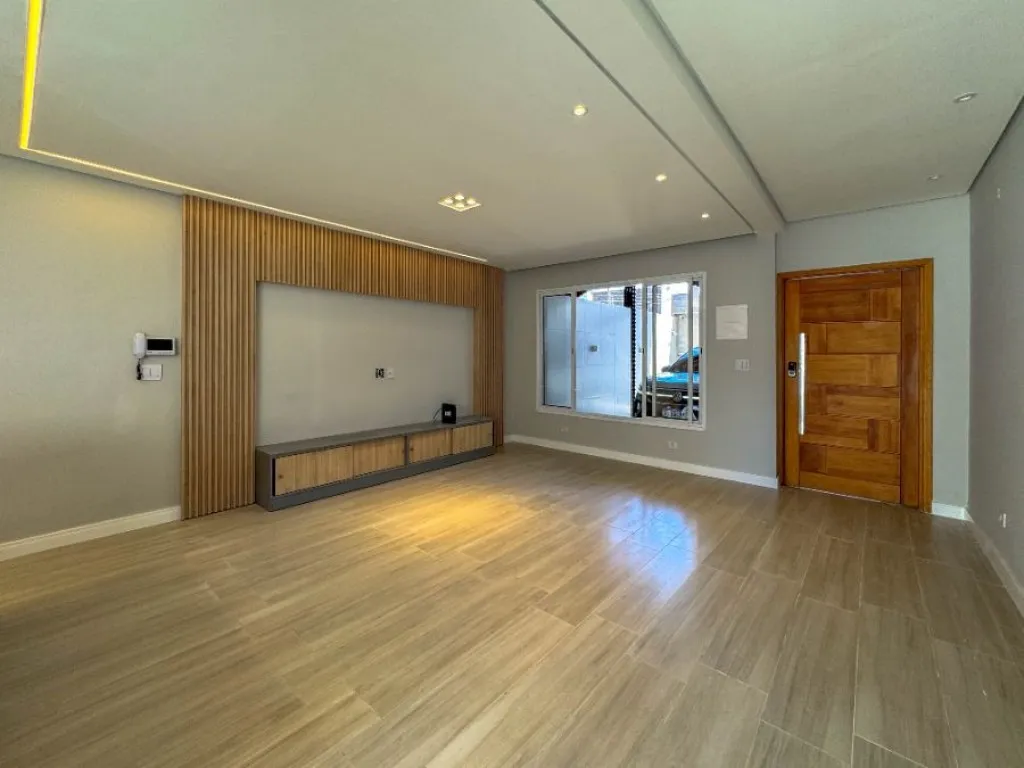Imagem CASA COM 120,00 m² - CANTO DO FORTE - PRAIA GRANDE SP