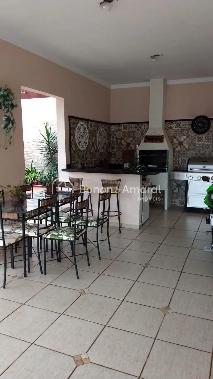 Imagem Casa de Condomínio com 3 Quartos e 5 banheiros à Venda, 220 m² - Valinhos