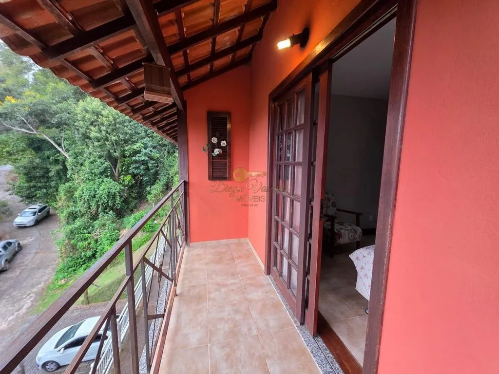 Imagem Casa em Condomínio para Venda em Teresópolis / RJ no bairro Iucas