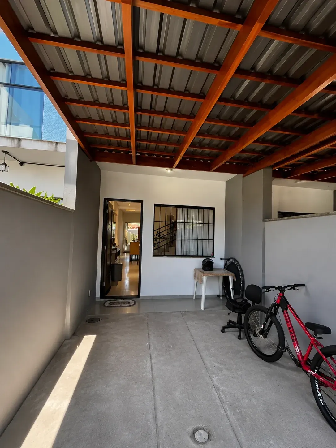 Imagem Sobrado com 2 Quartos à Venda, 65 m² em Jardim Iririú - Joinville
